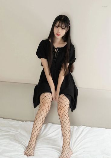 国产美女网红精品_BD英语电影完整版在线观看