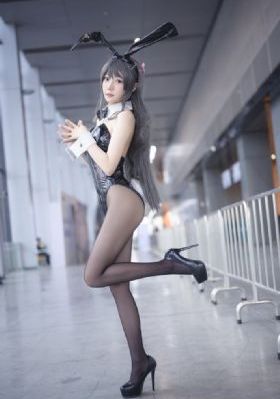 欧美当代写实油画人物_蓝光手机在线观看